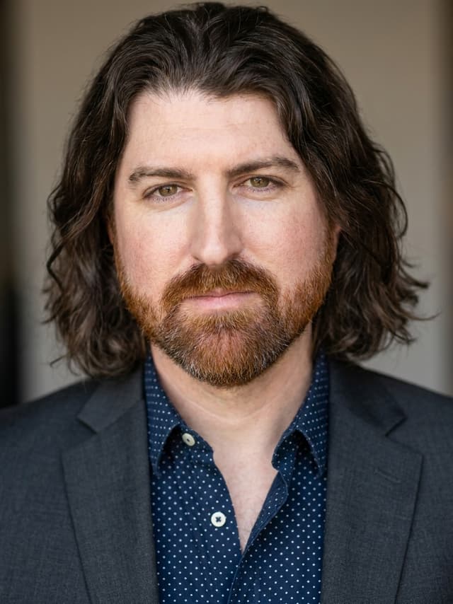 Portrait of Derek Bickmore